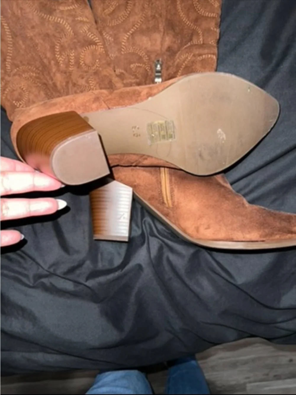 N/A tall brown